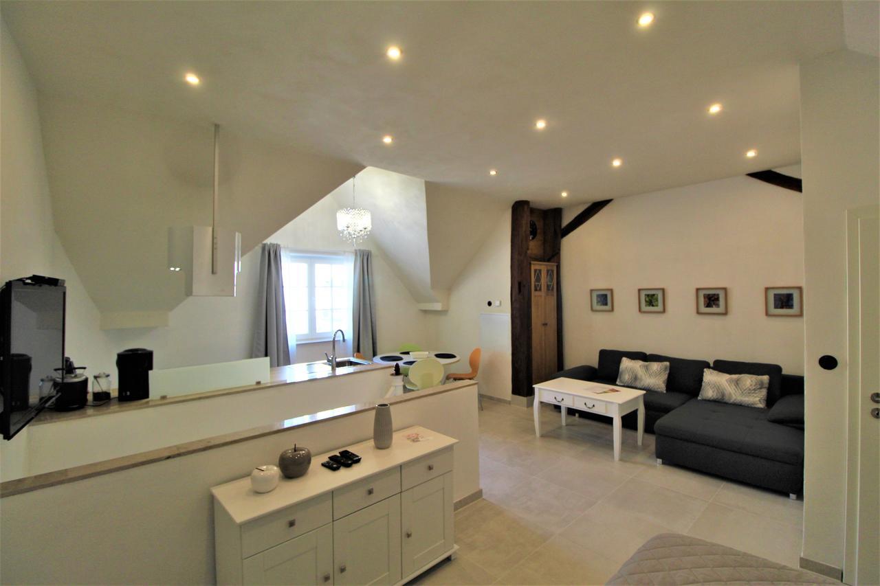 Wunderschoene Ferienwohnung Bruchhausen  Pokoj fotografie